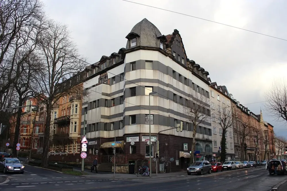 Friedrich-Ebert-Straße 96, historische Aufnahme mit Turm
